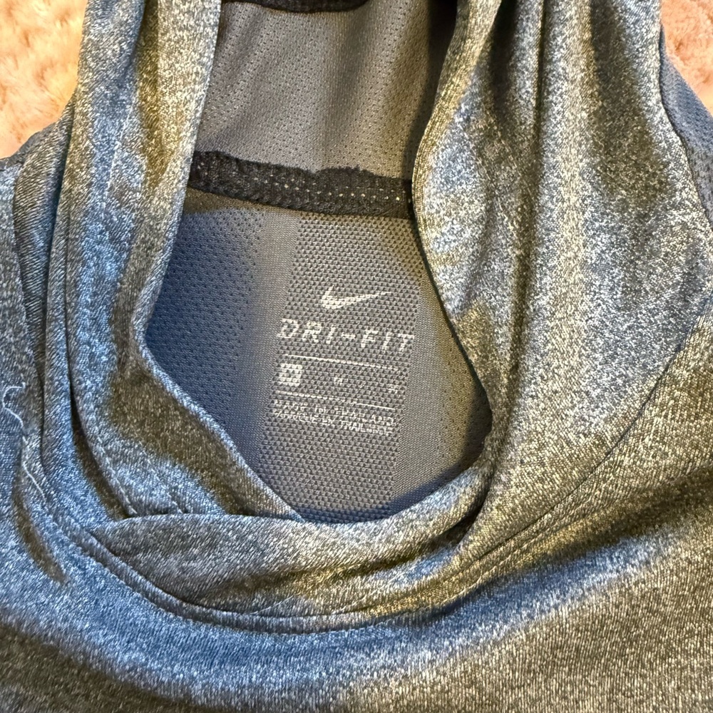Boys Medium Nike Bundle - Picture 7 of 8